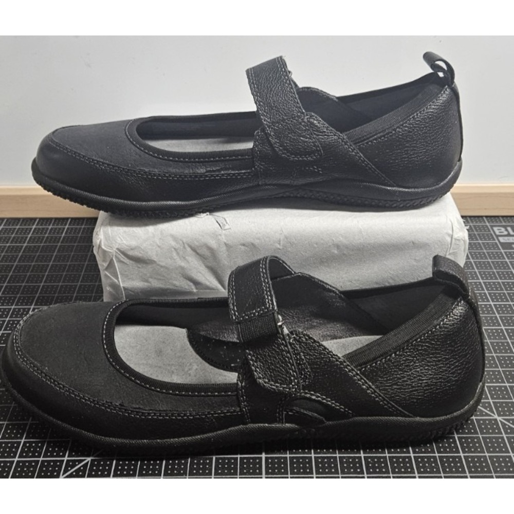 Softwalk‎ Women's Haddley Mary Jane Flat leather textile Black woman US 8 Narrow